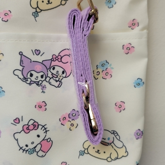 Sanrio Hello Kitty & Friends Floral Crossbody Bag - Picture 3 of 9